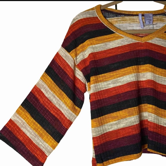 GOOD LUCK GIRL Top Nordstrom 
Girl’s Jr  sz L  Striped Shoulder Cut Out Top NEW - Picture 3 of 6